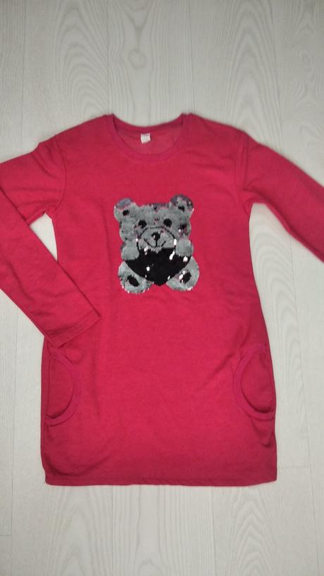 Predĺžene tričko šaty, 176