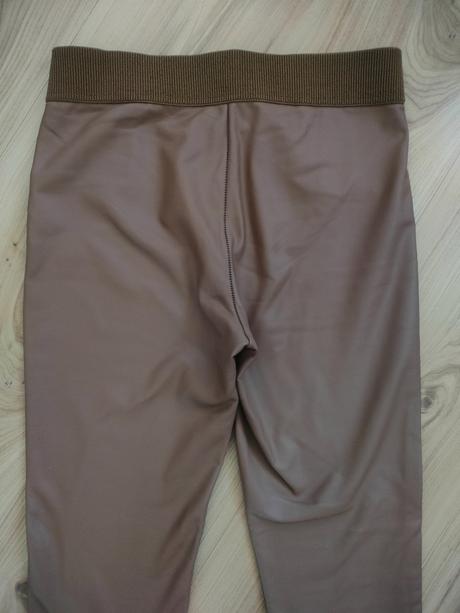 Dámske kožené legíny, m / s