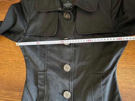 Elegantný kabátik/trenčkot guess, guess,xs