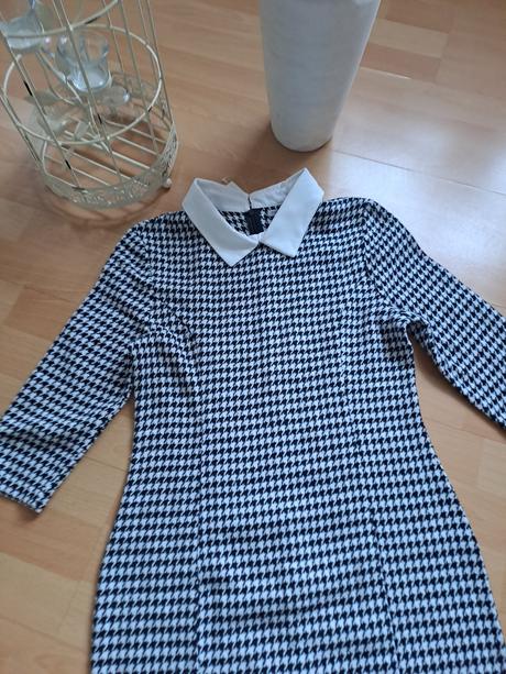 Moderné šaty, gate,36