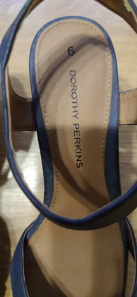 Nove krasne sandalky, 39 / 40