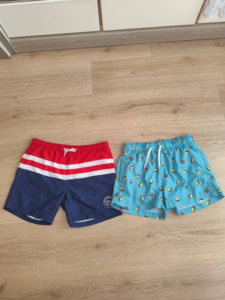 Šortky do vody, 146