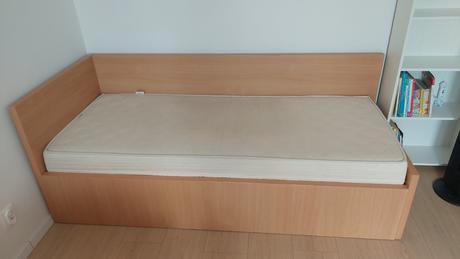 Rozkladacia . rozťahovacia.  postel, šírka (cm): 80,dĺžka (cm): 200