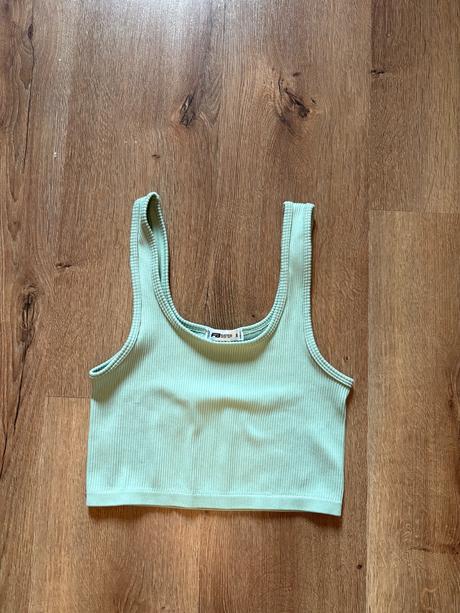 Crop top, fishbone,s