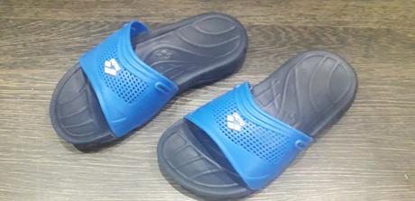 Arena šlapky s poštou., 31