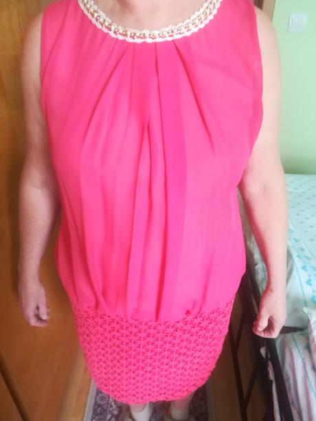 Spoločenské šaty v. 42, 42