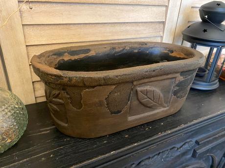 Terakotový črepník,