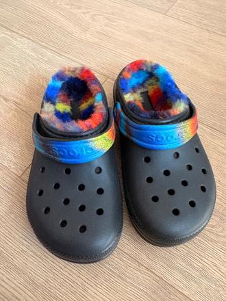 Crocs, crocs,33