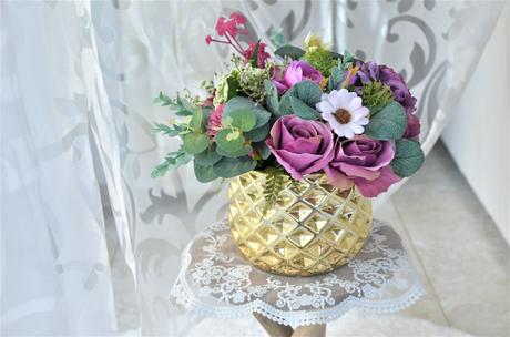 Aranž v zlatom keramickom črepníčku, 