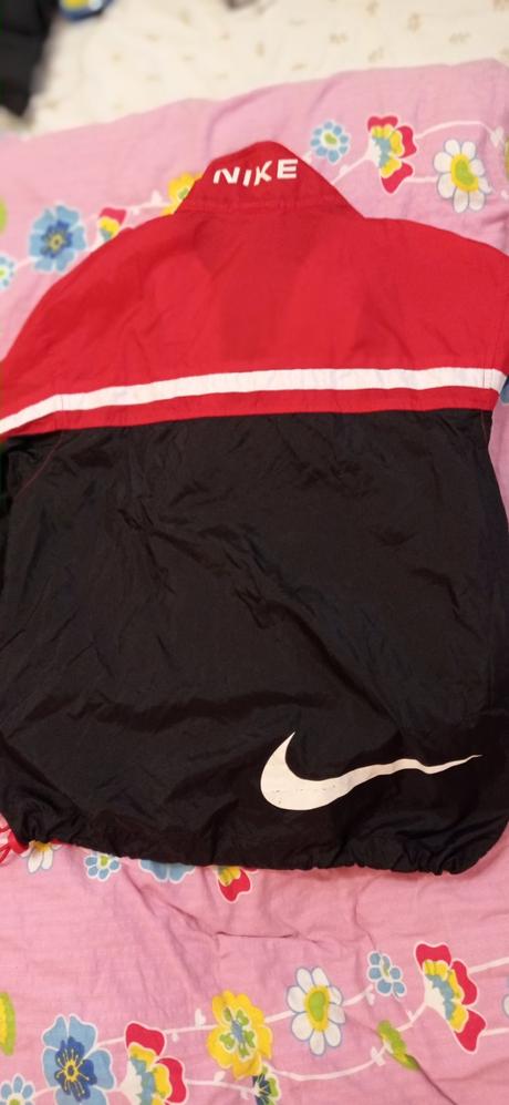 Bundička nike tenučká športová, nike,146