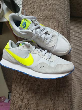 Botasky, nike,40