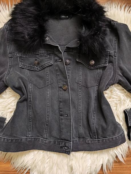 Dámska štýlová čierna riflova bunda s kožušinou, m