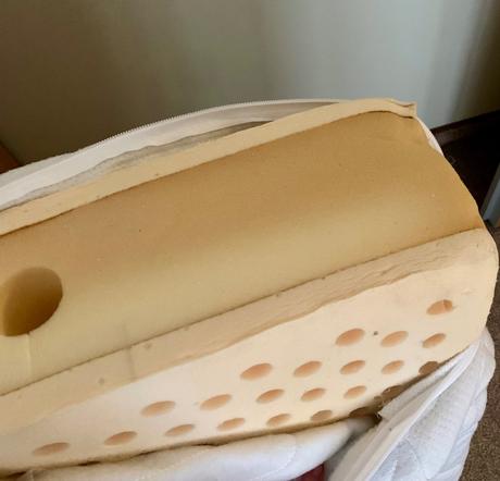 Predám penový matrac 200x90x14, šírka (cm): 90,dĺžka (cm): 200