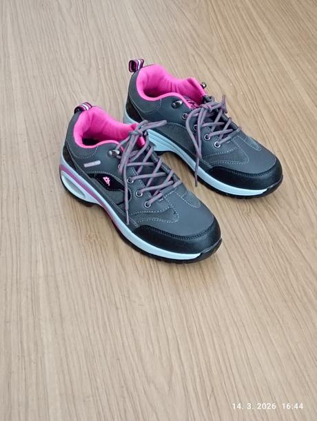 Trekove topánky, 37