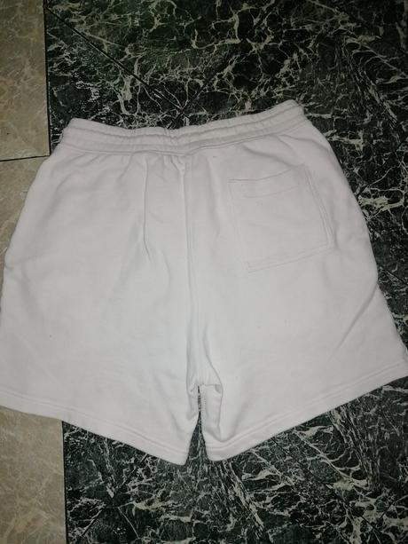 Kratasy chlapec gues, house,s