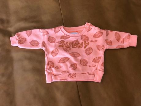 Mikinka, reserved,62