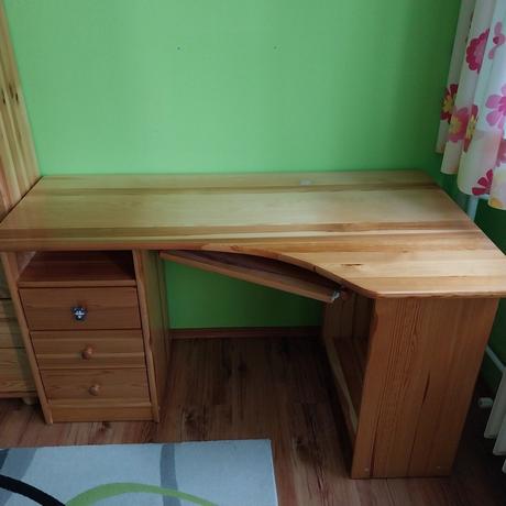 Nábytok detskej izby masív borovica, 
