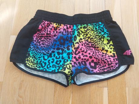 Šortky 4f veľkosť 164, 164