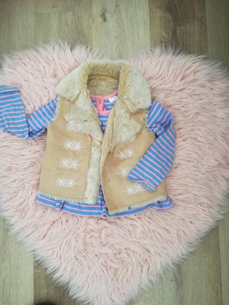 Vesta s kožušinou, 92