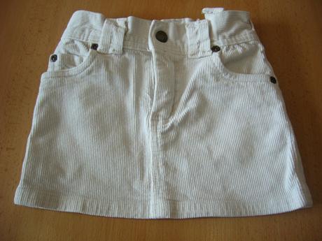 Dievčenská sukňa, 98