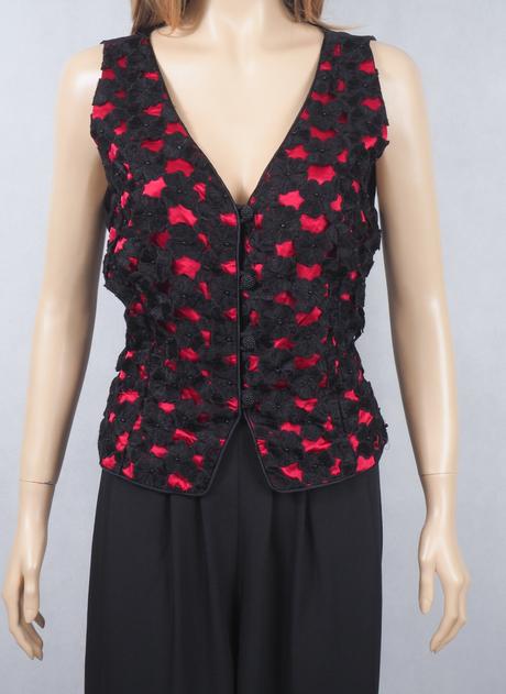 Spoločenský overal, 44