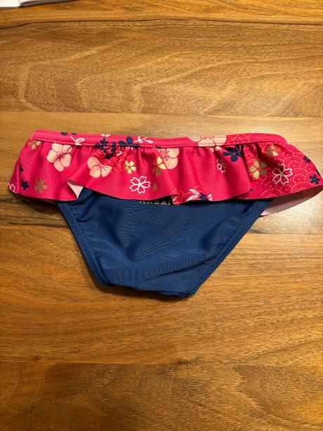 Dievcenske plavky, nabaiji,80