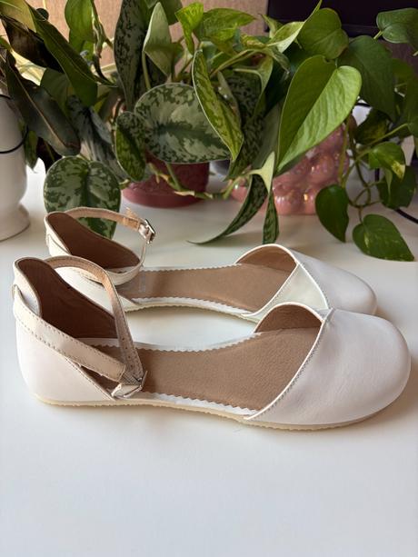 Shapen barefoot sandálky poppy white, veľkosť 40r, 37