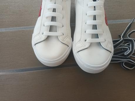 Tenisky, reserved,29