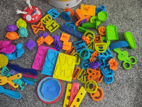 Formičky na plastelinu, 