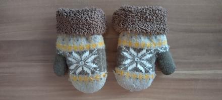 Teplé rukavičky, 116