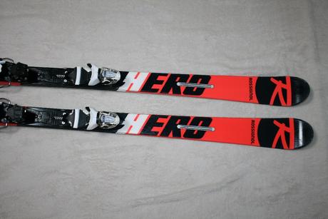 Lyže rossignol hero 160 cm , drevene ajdro, rossignol,160-169 cm