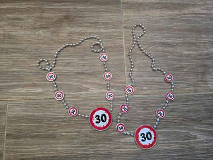 Náhrdelník 30, 