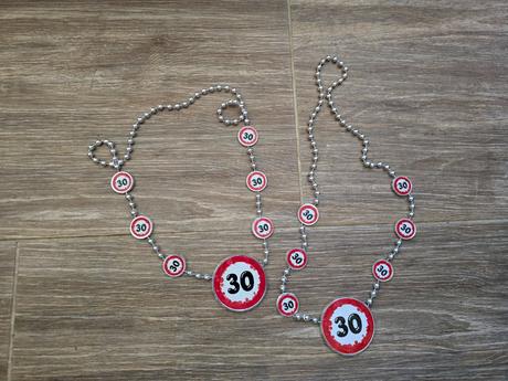 Náhrdelník 30, 