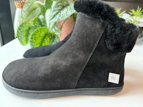 Shapen barefoot členkové čižmy fluffy black, 38