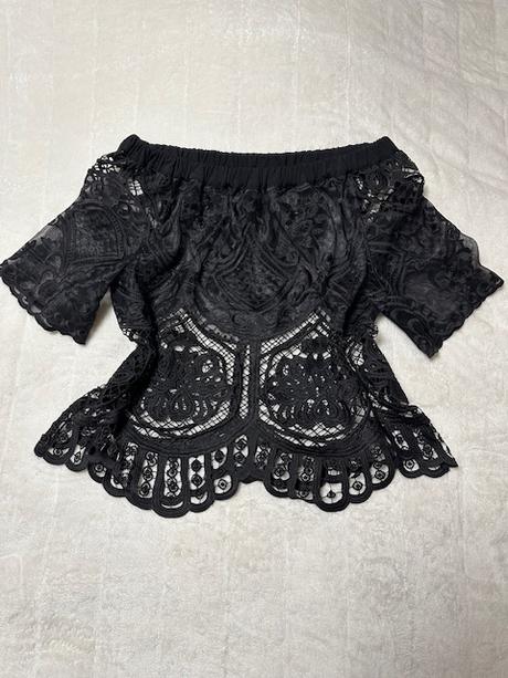 Čierna blúzka s odhalenými plecami s topom liu jo, liu jo,l / m