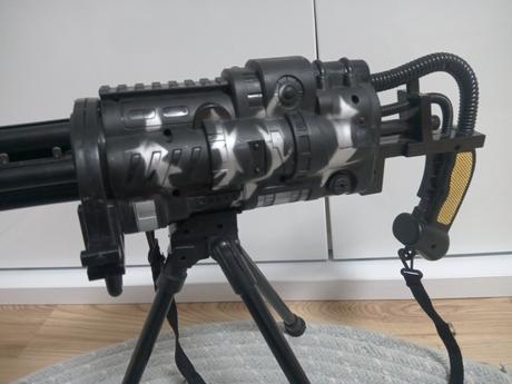 Guľomet svieti aj vydáva zvuk, 