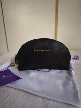Čierna kožená kozmetická taštička dajana rodriguez, dajana rodriguez