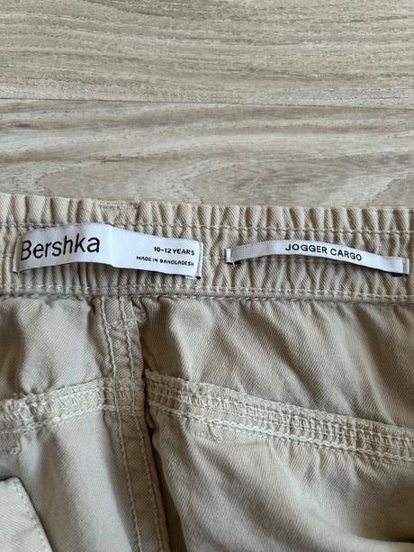 Jogger nohavice, bershka,152