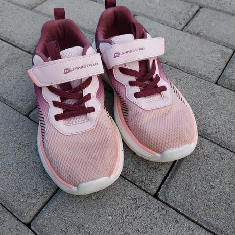 Predám tenisky, alpine pro,32