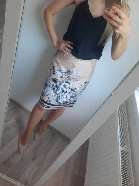 Kvalitná sukňa, 42