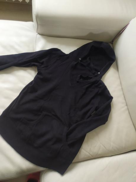 1008a,mikina z nazbierane riukavky  raz oblevcena, s