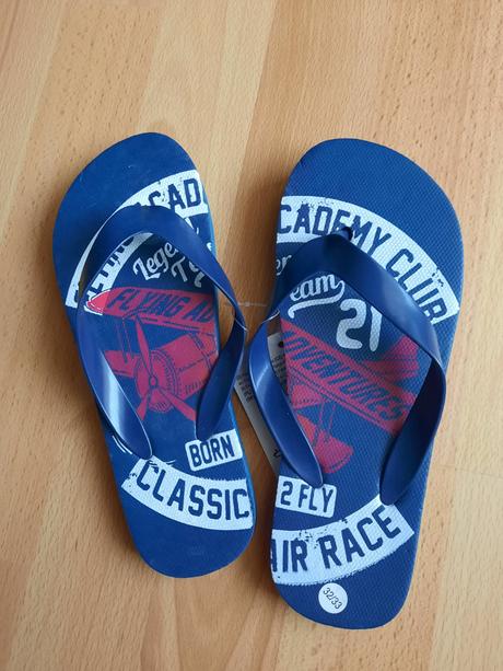 Chlapčenské šľapky, 32