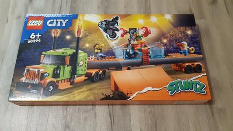 Lego 60294 kaskadersky nakladiak, 