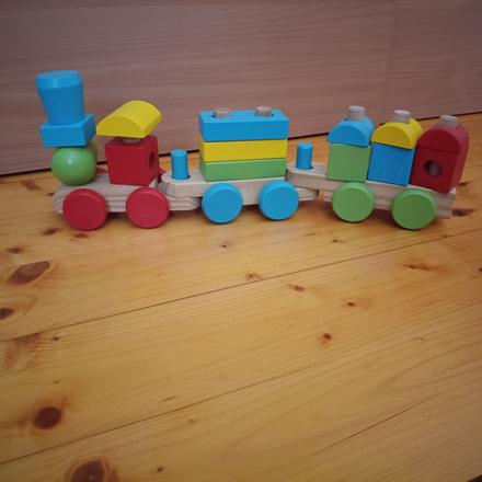 Drevený vláčik, 