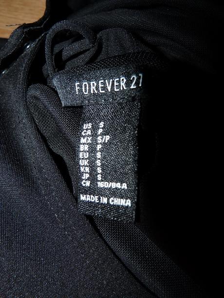 Prekrížené na chrbáte, s