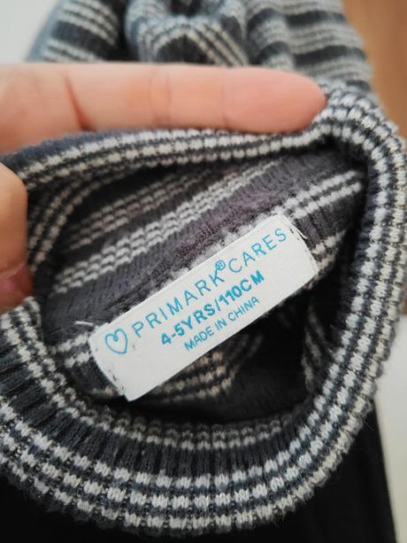 Svetrík, primark,110