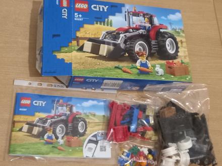 Lego 60287 traktor, 