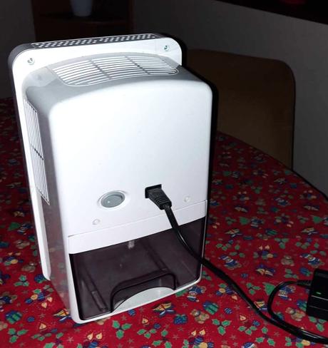Predám odvlhčovač vzduchu geti gmd 819,