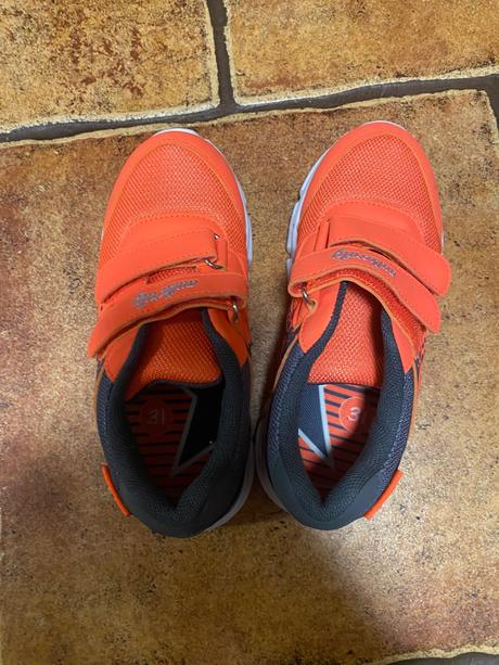 Tenisky, authority,31