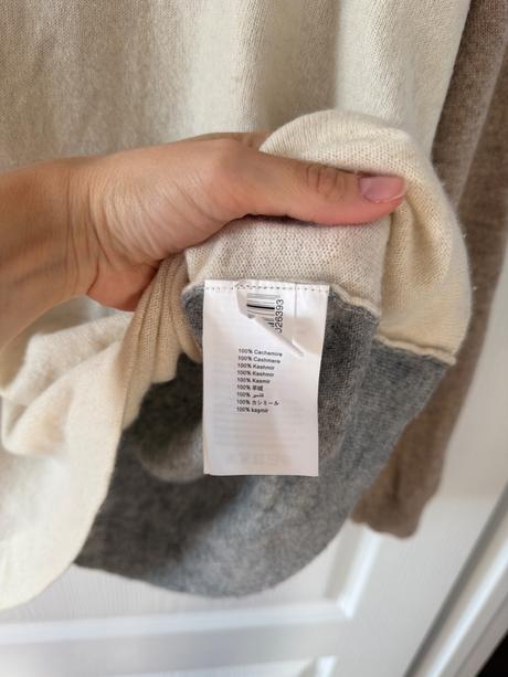 Béžovo-sivý kašmírový sveter, l